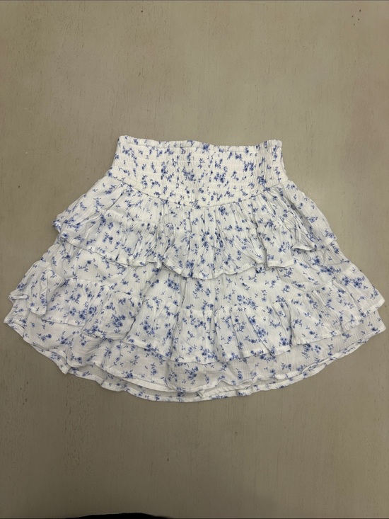 Hollister Dresses & Skirts - Hollister Floral Smocked Tiered Ruffle Mini Skort Shorts - XXS - Like New